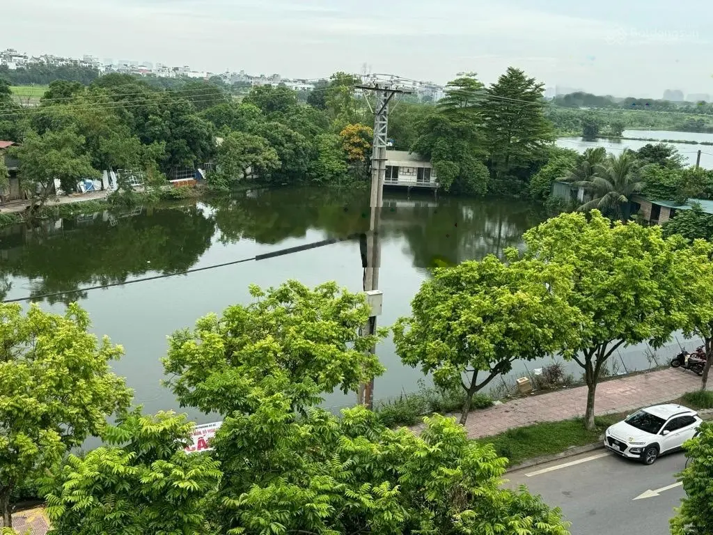 Nhà mặt phố Lâm Hạ, Long Biên view sân bay, hồ, vỉa hè rộng thênh thang, kinh doanh, dòng tiền