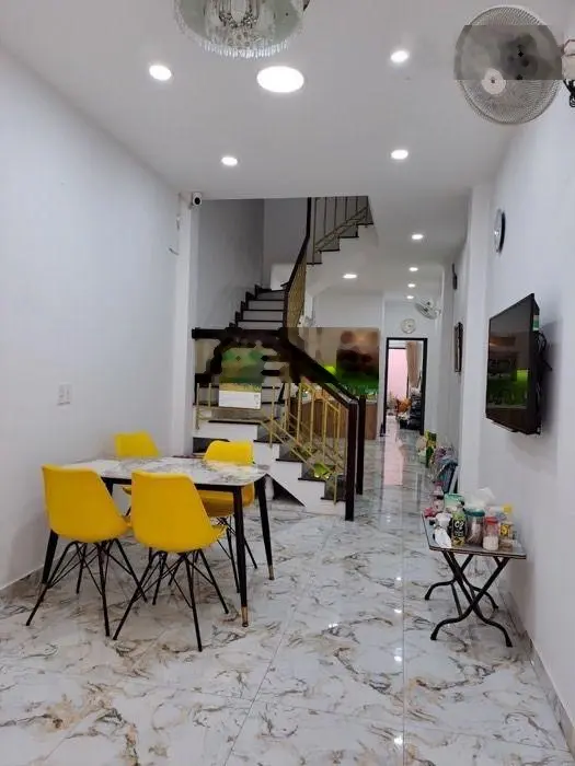 NHÀ HIẾM PHÚ NHUẬN: 9T3_83.4m2_4 TẦNG , CHUẨN PL , Ở & Đầu tư , Nhiệt Bán , tại Nguyễn Kiệm HCM