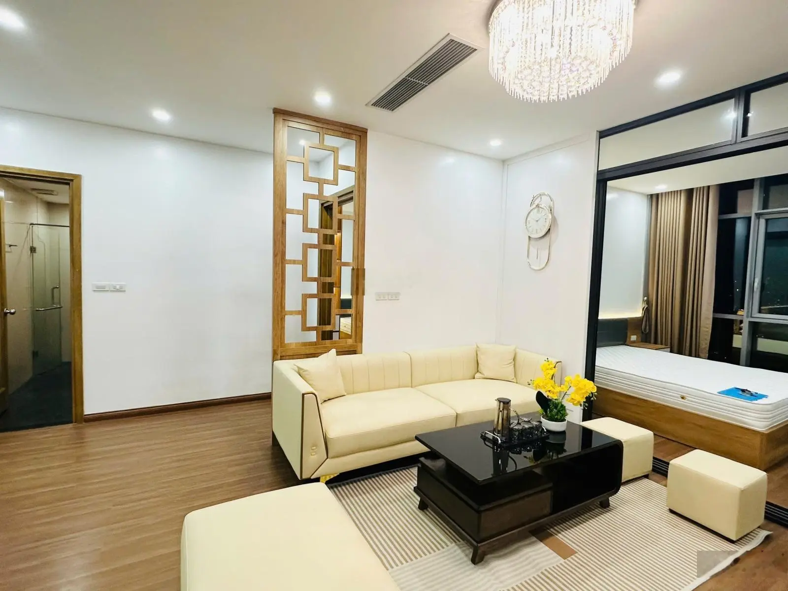 Nhà mình còn căn hộ 75m2 thiết kế 2 ngủ ở toà Eco life- Tố Hữu muốn bán luôn. Lh 0963 627 ***