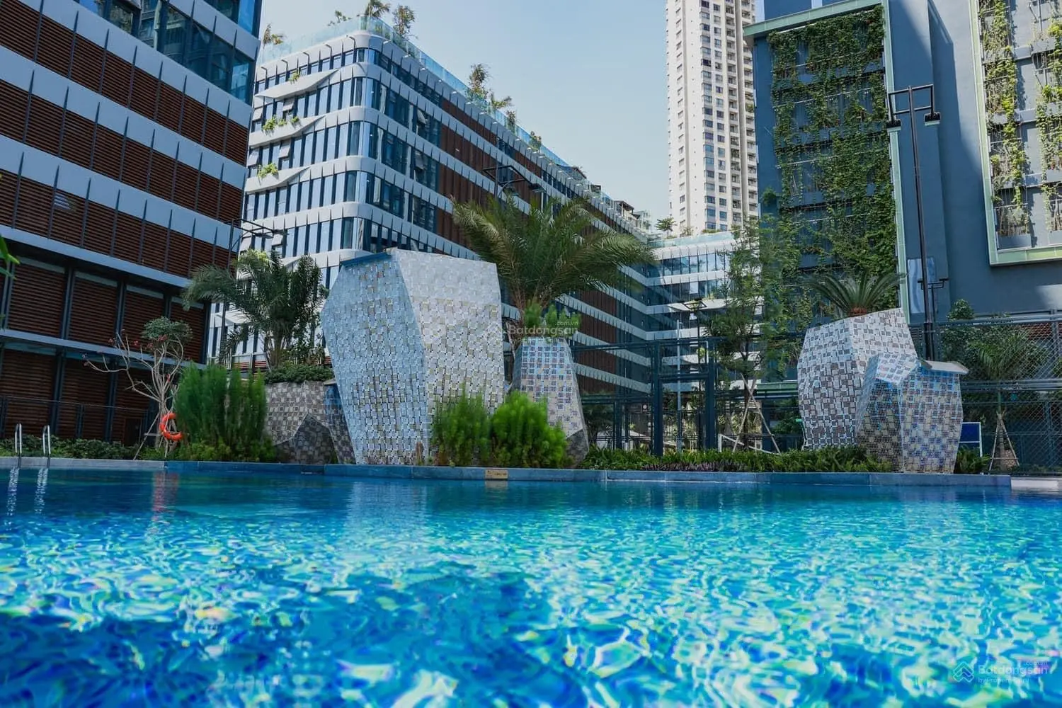 Bán căn hộ Lumiere Riverside từ 2PN đến 5PN, full nội thất, view đẹp, giá tốt