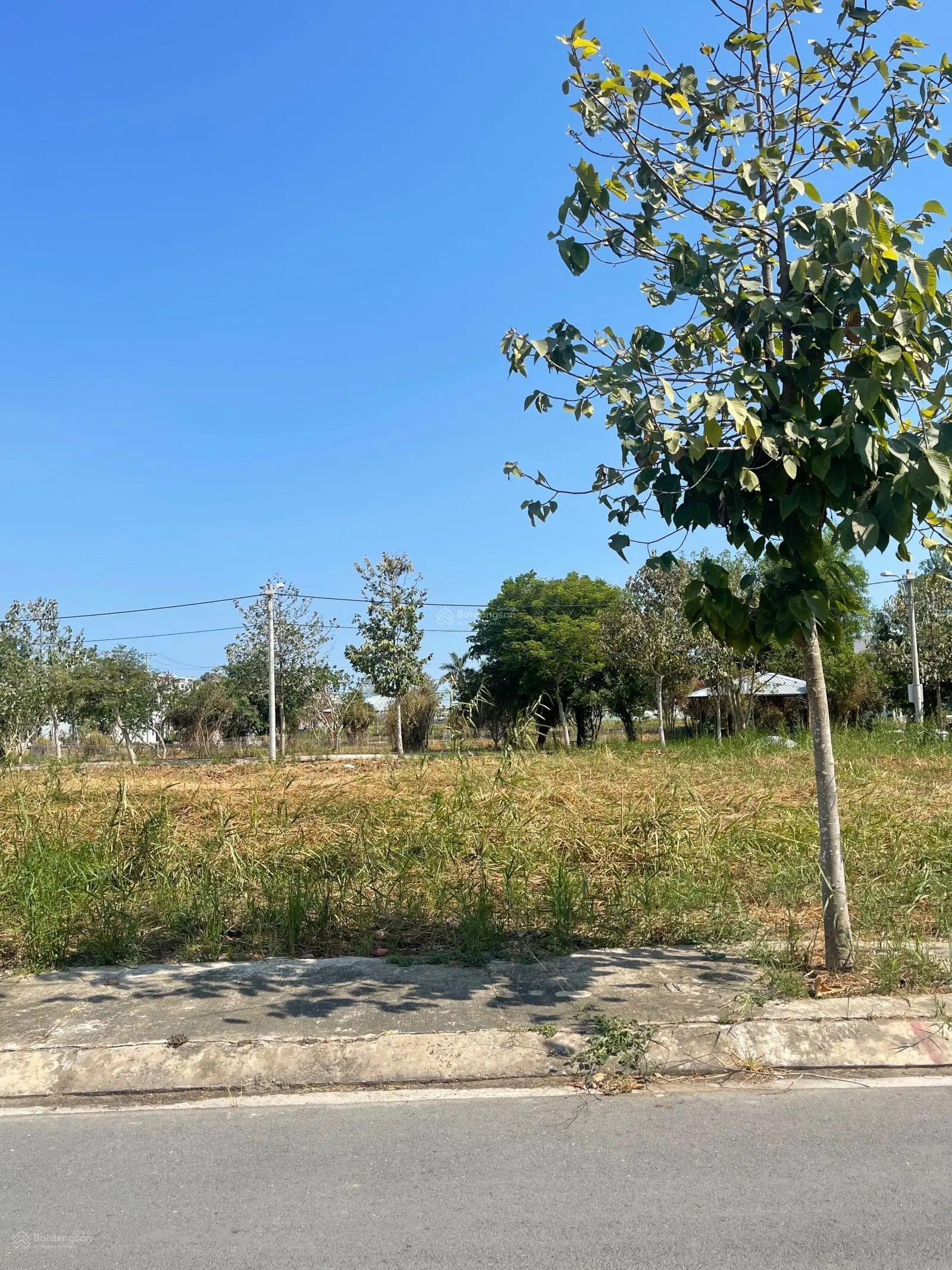 Siêu phẩm lô đất nằm gần quảng trường chính, trục thông với đường số 5 cổng chính DÁ giá chỉ 2tỉ TL