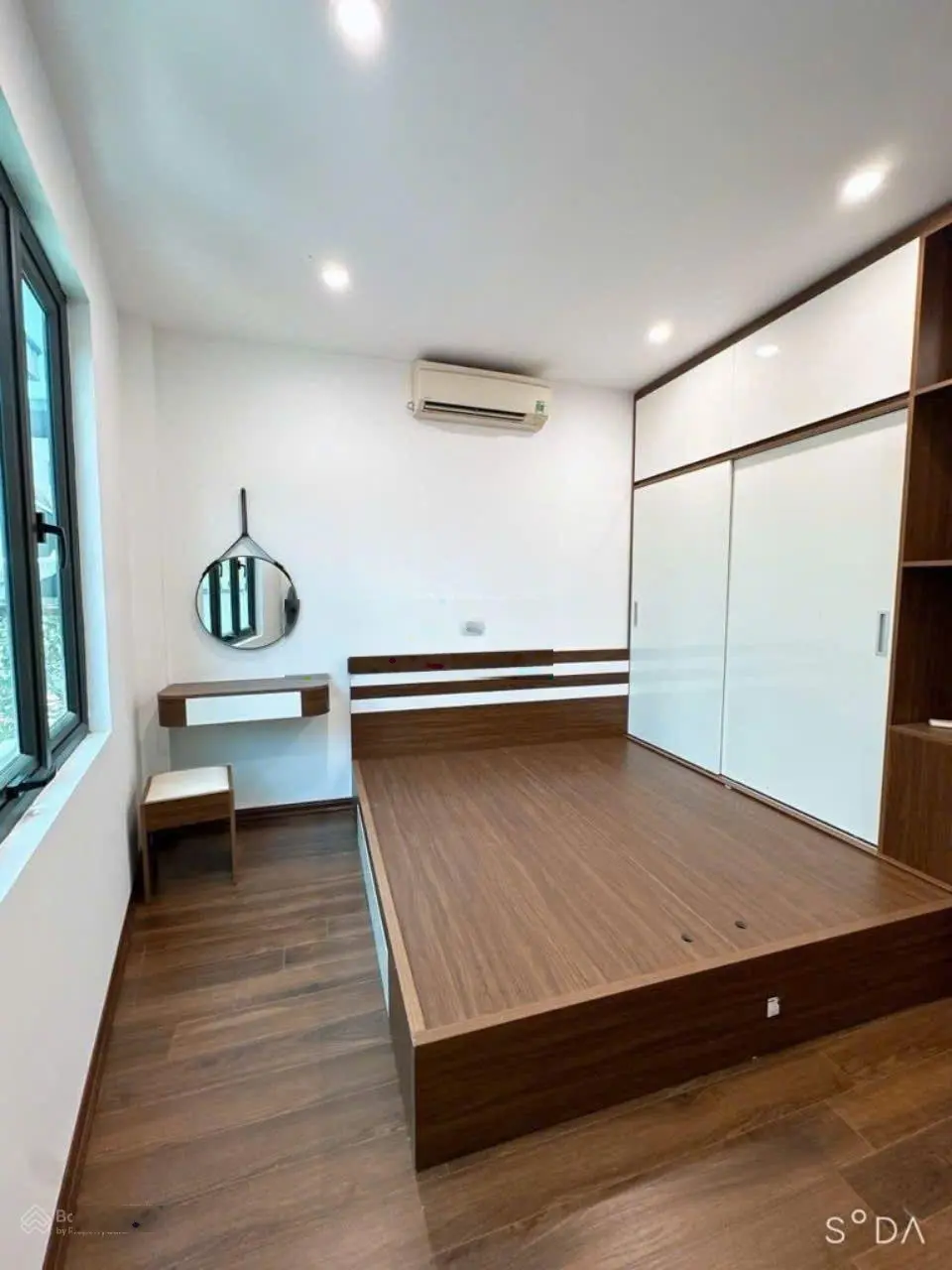 Nhà đẹp vĩnh quỳnh , quỳnh đô, 5 tầng , đầy đủ nội thất sịn