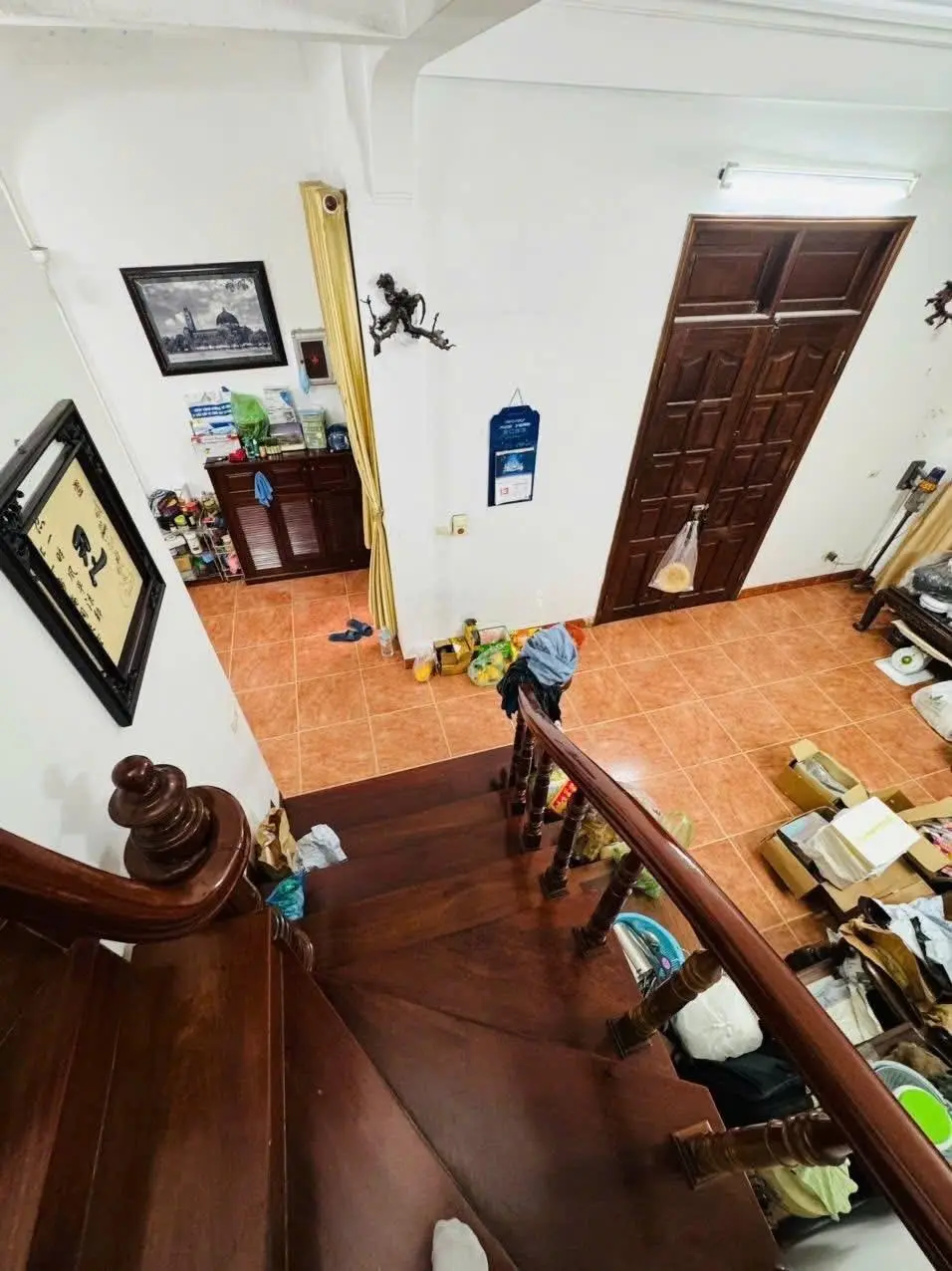 Nhà mình bán ngõ 77 xuân la Tây Hồ.70m x 4 Tầng. Mặt tiền.5.4m. Giá 25.5 tỷ