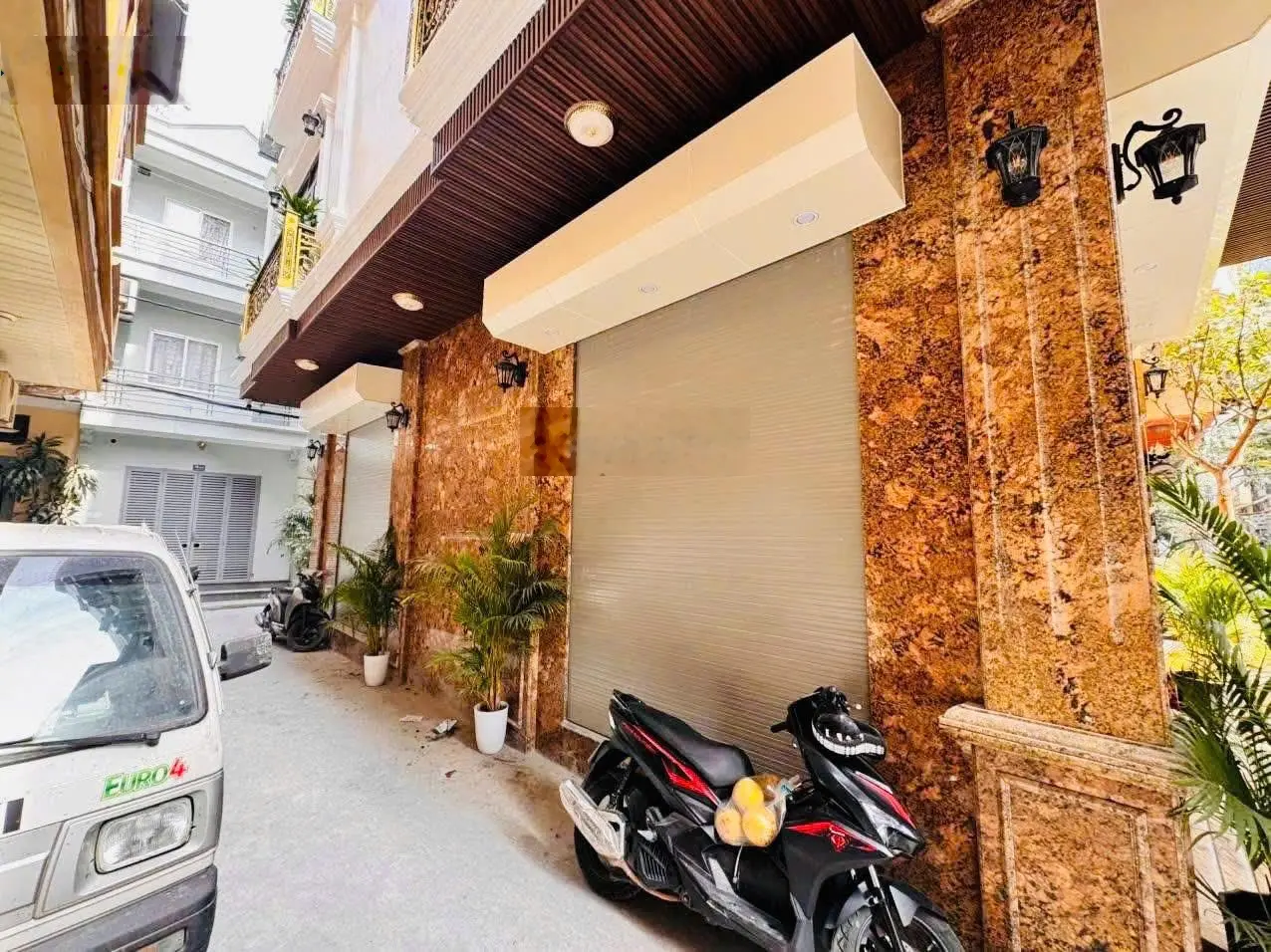 Siêu phẩm Trần Quốc Hoàn - Cầu Giấy