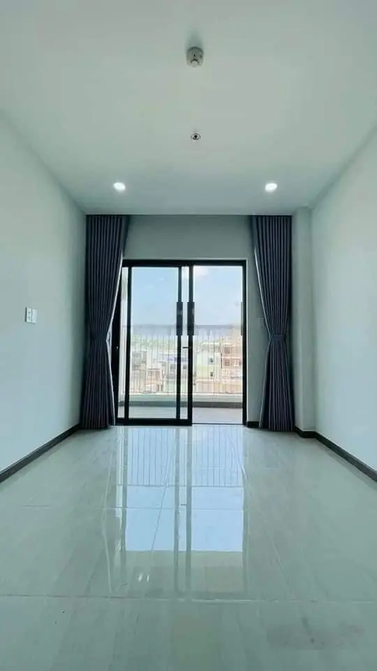Chủ ngộp bank 800tr bán gấp - Bcons Green View 2PN - 2WC 51m2 chỉ 1 tỷ 550tr