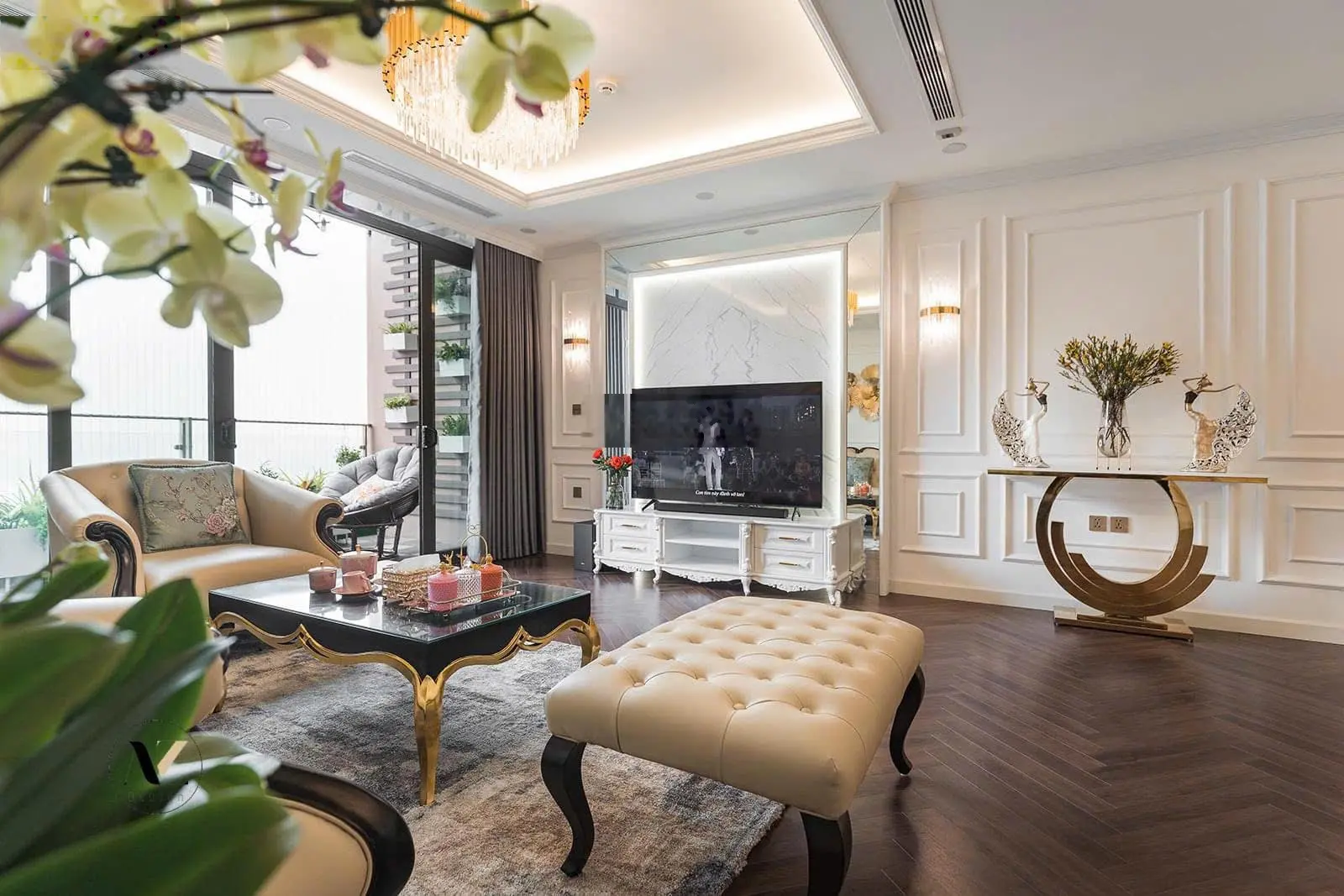 Chính chủ bán CC 90 Nguyễn Tuân thiết kế 3 ngủ 2 vệ sinh, 97m2, căn góc rất đẹp, đầy đủ nội thất