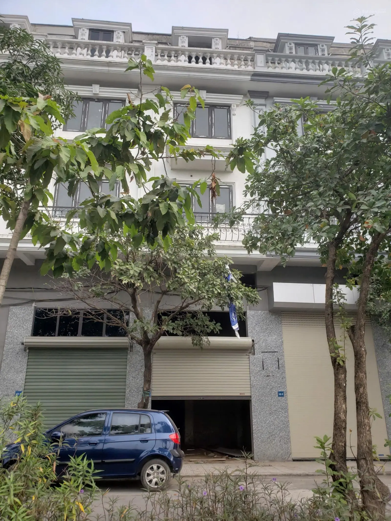 Hàng hiếm nhà phố chợ Liên Phương, hai thoáng, mặt đường siêu to, 50m2x5T, 3.2 tỷ có thương lượng
