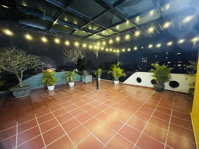 Bán toà nhà căn hộ 10 tầng diện tích 101m2 mặt tiền 8m full nội thất cao cấp khu phố Tây Hồ,Hà Nội