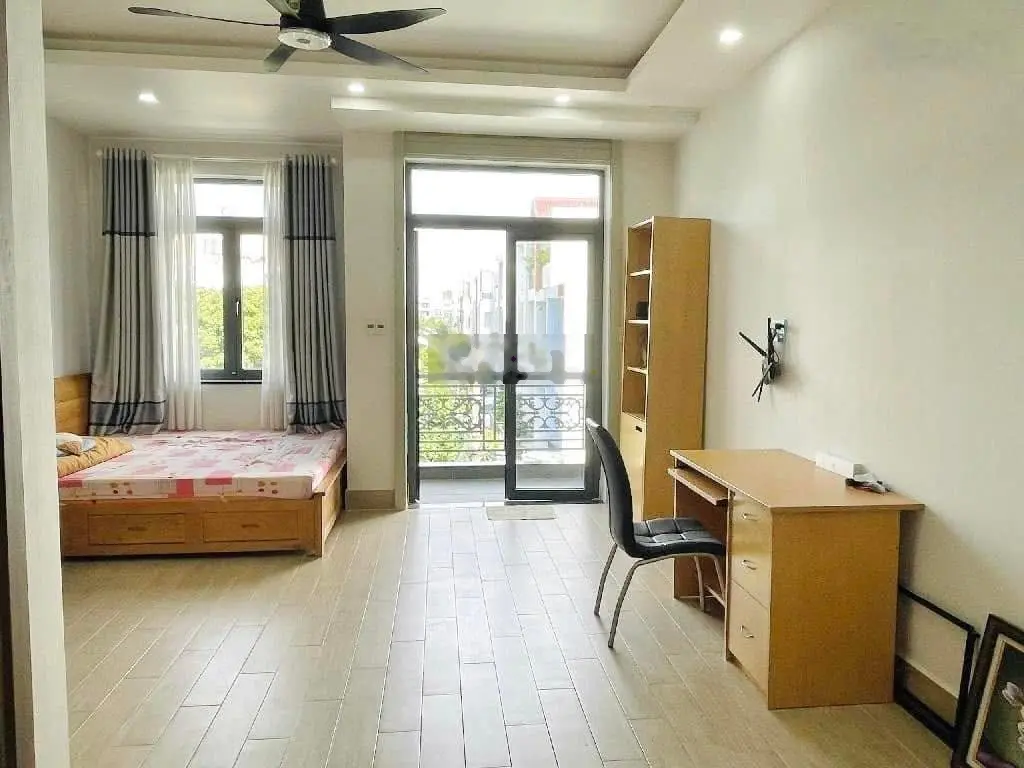 Mặt tiền đường 12m- khu phân lô Tên Lửa- 100m2- 5x20- 4pn- 4 tầng- nội thất xịn sò- ở và kinh doanh