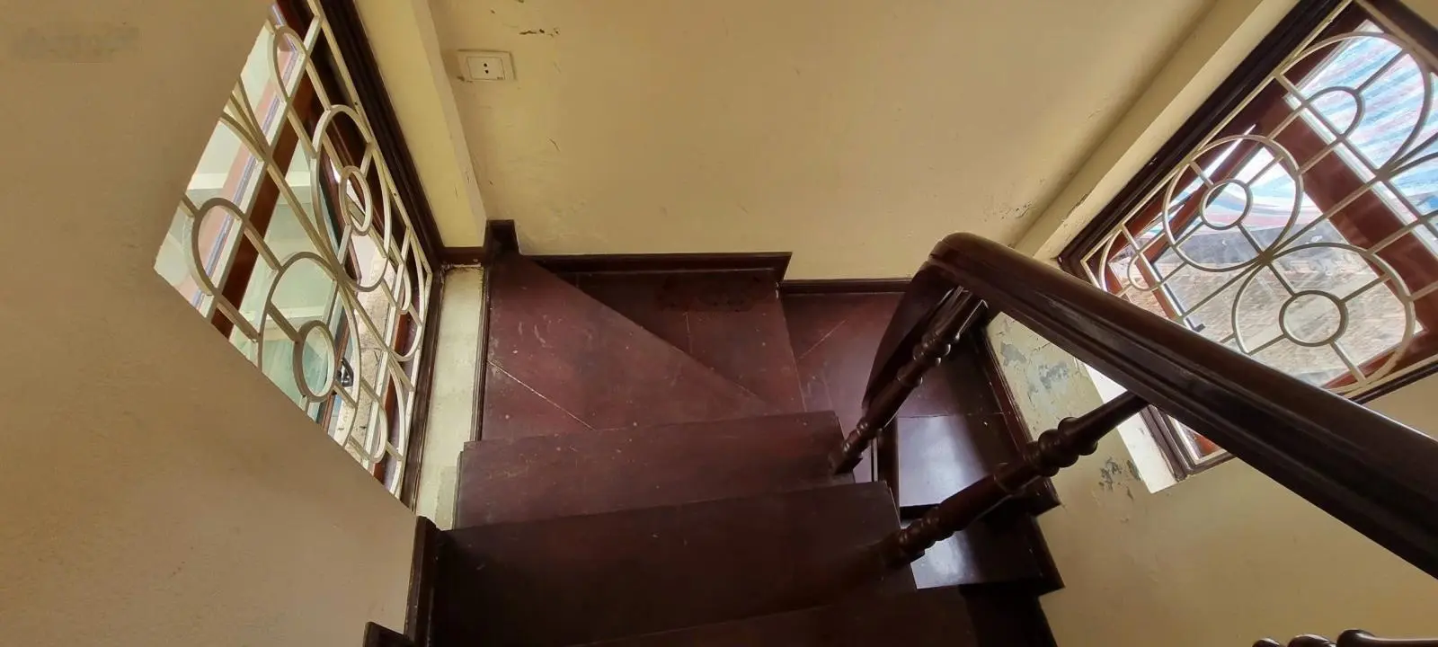 Chính Chủ Bán Nhà 92m2, QUAN HOA, DỊCH VỌNG, CẦU GIẤY, 4 Tầng, Sổ Đỏ Chính Chủ 0976 162 ***