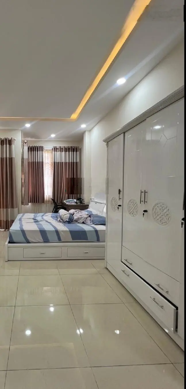Ba Vân - Trương Công Định - P14 - TB - hẻm xe tải thông - ngang 4 x 10 - 4 tầng - BTCT - 7,8 tỷ