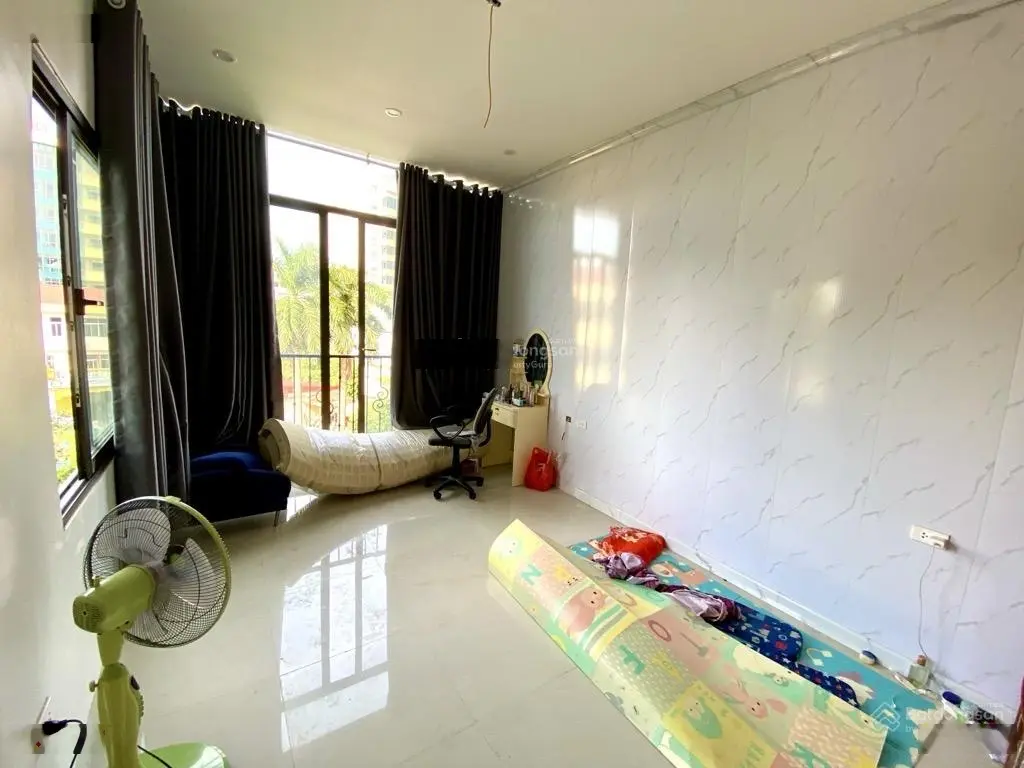 Siêu hiếm - mặt phố Thanh Nhàn - thang máy - vỉa hè - vị trí đẹp kinh doanh đắc địa