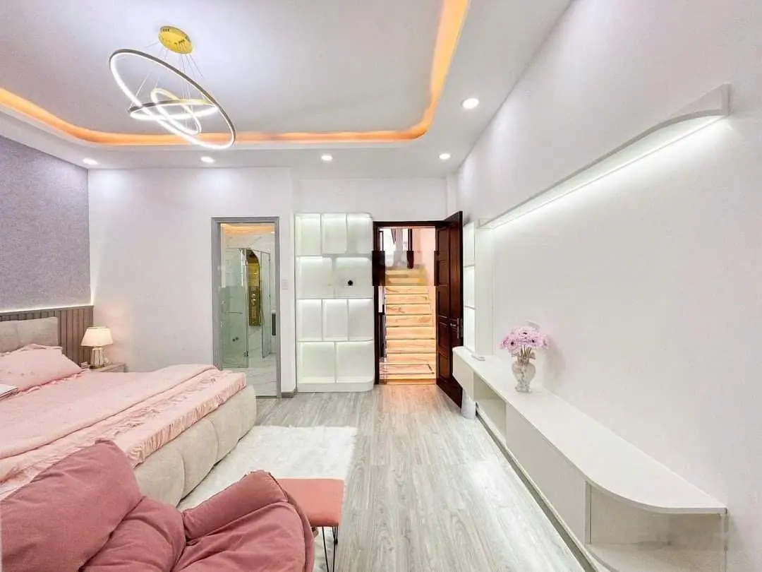 Bán nhà riêng 5PN, 6WC, 80m2 tại Phạm Hữu Lầu, Q7, HCM, giá 15,9 tỷ