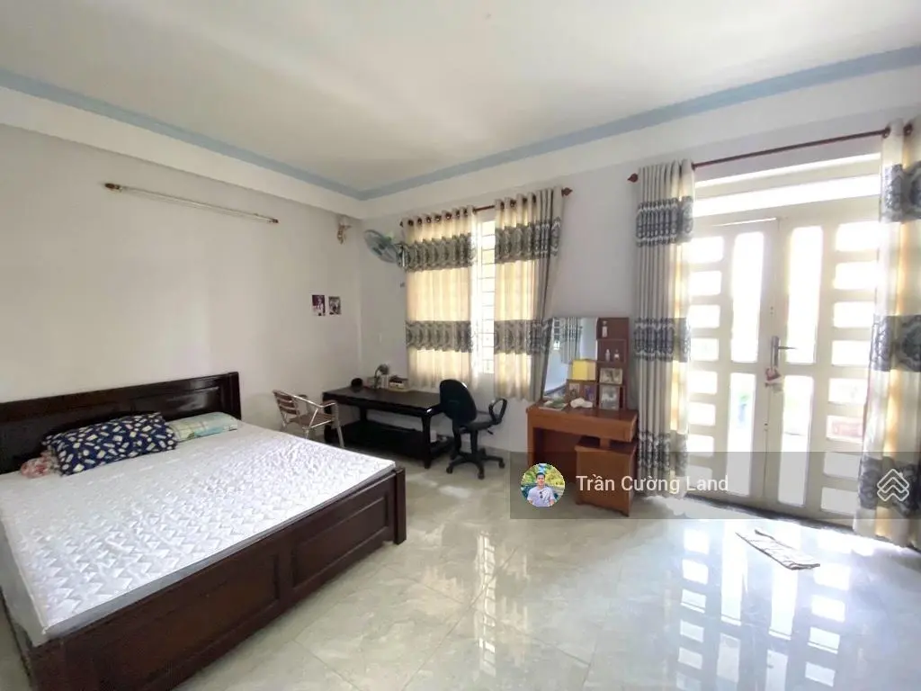 Nhà mặt tiền đường ngang 6m - 80m2, khu phân lô view công viên đẹp, gần chợ thủ đức - 10 nhỉnh