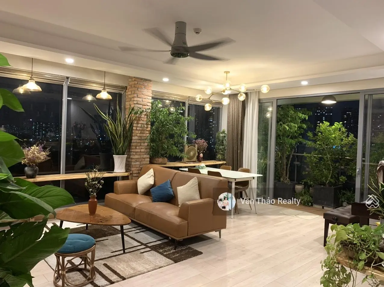 (Full 2 mặt kính - diện tích lớn 137m2) căn hộ 3PN view sông - thành phố siêu đẹp Đảo Kim Cương Q2