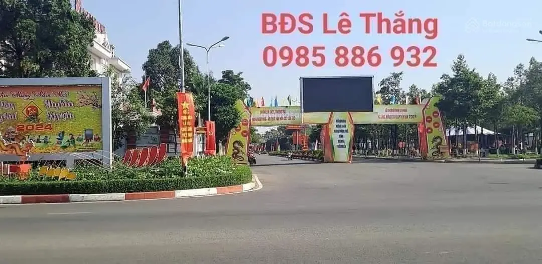 BÁN NHÀ RIÊNG 100M TẠI TRUNG TÂM HÀNH CHÍNH TP DĨ AN, BÌNH DƯƠNG. GIÁ CỰC RẺ.