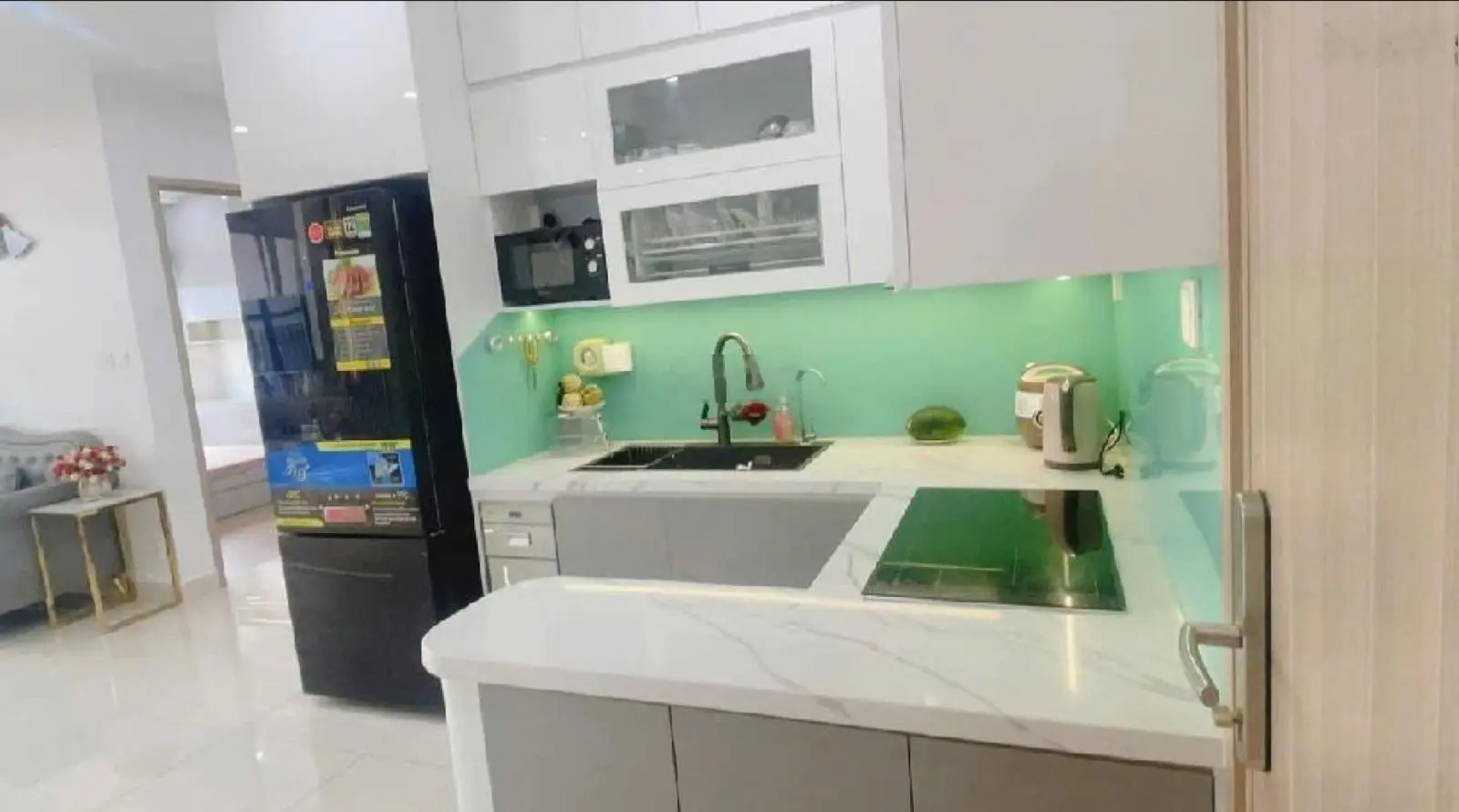 Đẳng cấp ! bán căn hộ vinhomes smartcity , S4.03 trục chính sầm uất , 55m2 & 2pn , giá 4,1 tỷ