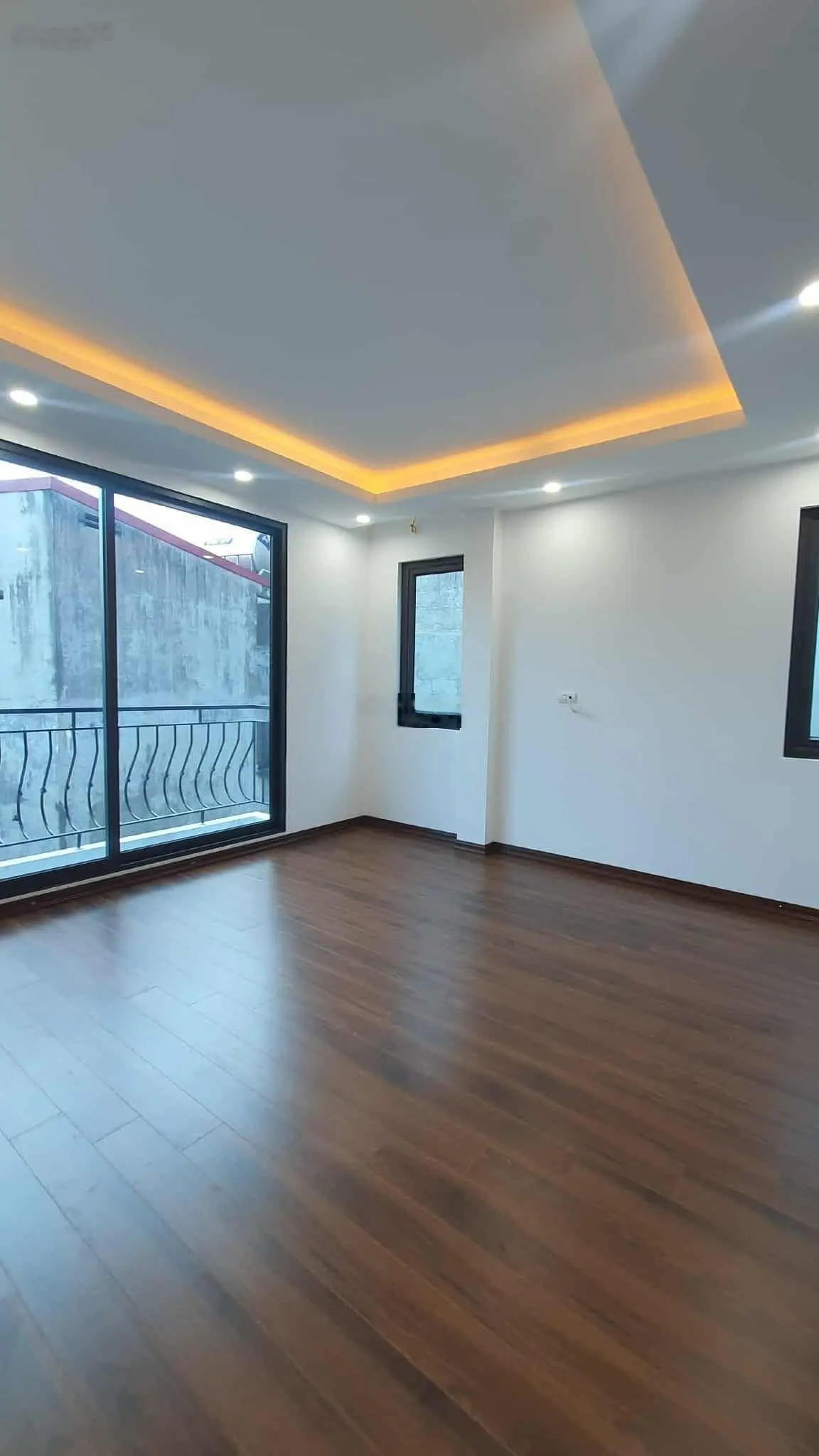 Bán gấp nhà Cổ Nhuế-nhà mới đẹp-siêu phẩm ô tô 4 chỗ qua nhà, lô góc, ngõ thông thoáng, to rộng