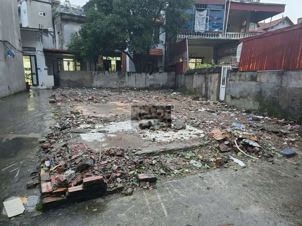 bán đất lệ mật 43,8m2 mt 6m đường trước nhà gần 4m nở hậu, lô góc.
