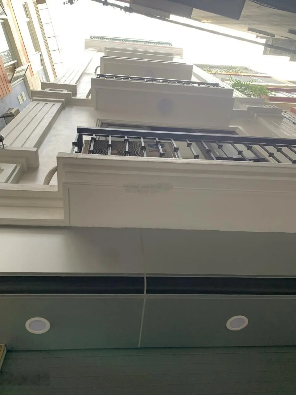 Bán nhà ngõ 155, ngách Cầu Giấy ô tô cách nhà 50m. Diện tích 40m2, 6 tầng, 4,3m, giá 10,9 tỷ
