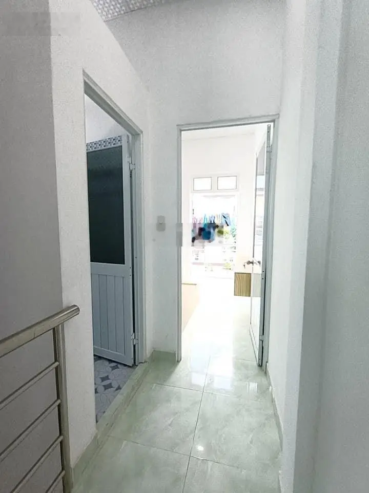 30 ngày bán gấp căn Hàn Hải Nguyên 50m2 giá ngộp gần cách Chợ Bình Thới 50m, sổ riêng
