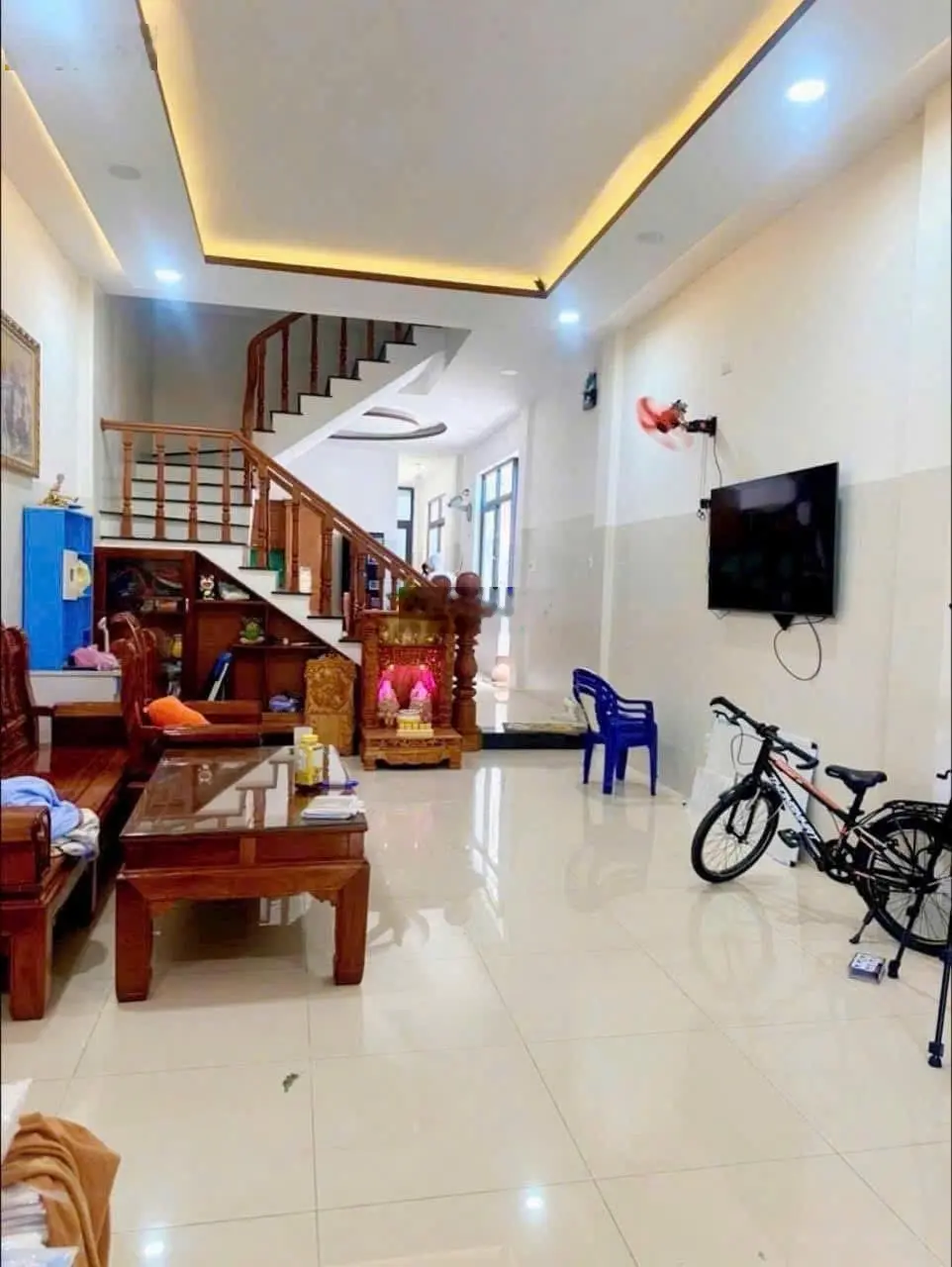 Nhà 3 tầng đường Hòa Nam 4, đi bộ ra Nguyễn Huy Tưởng, cách bến xe trung tâm chỉ 200m
