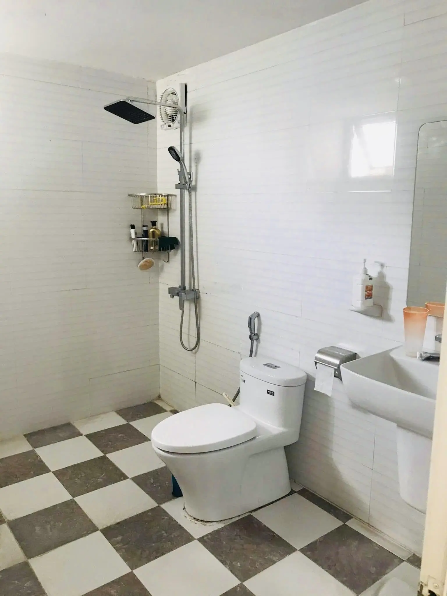 151 Nguyễn Đức Cảnh-hiếm 3 ngủ diện tích 130m2+3 ban công tầng trung, giá đầu tư. Full nội thất xịn