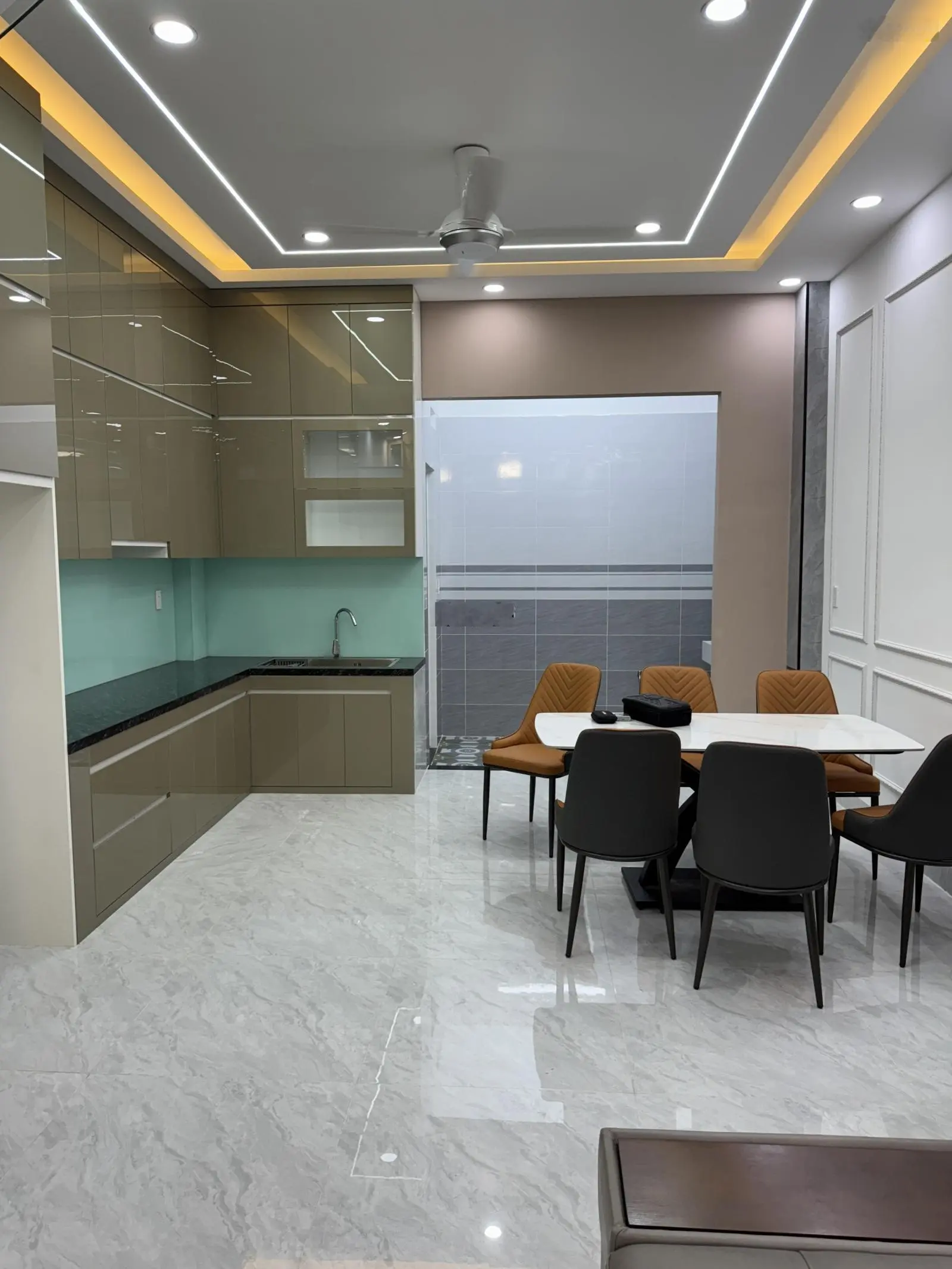 Nhà Bình Hoà , TP Thuận An Ngay KCN Vsip1, Chợ 434 ( Sổ Đã Hoàn Công).