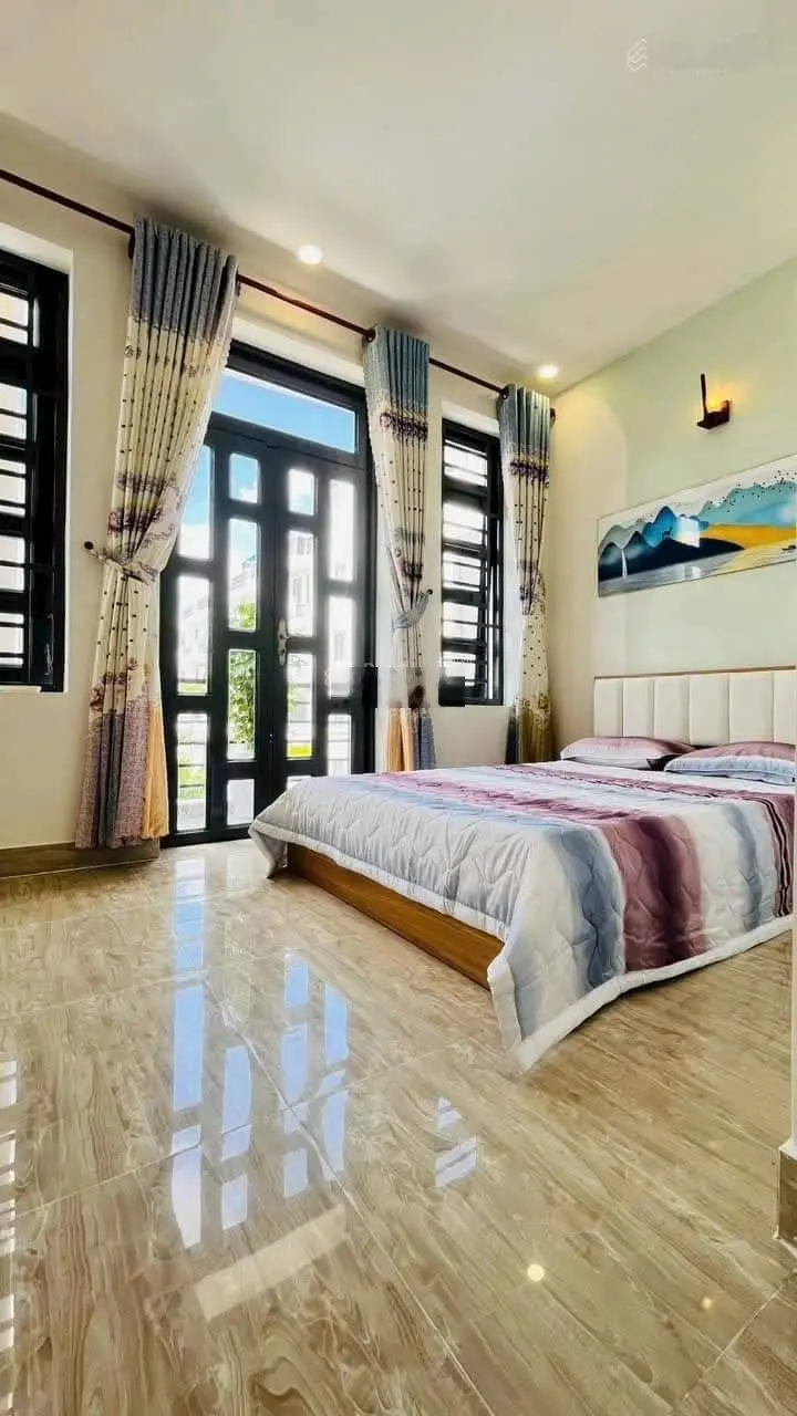 Cuối năm bán nhà Nhiêu Tâm/P5/Q5.Giá 3 Tỷ 130 DT 69,5m2 gần chợ Hòa Bình,cho thuê nhà 32tr/tháng