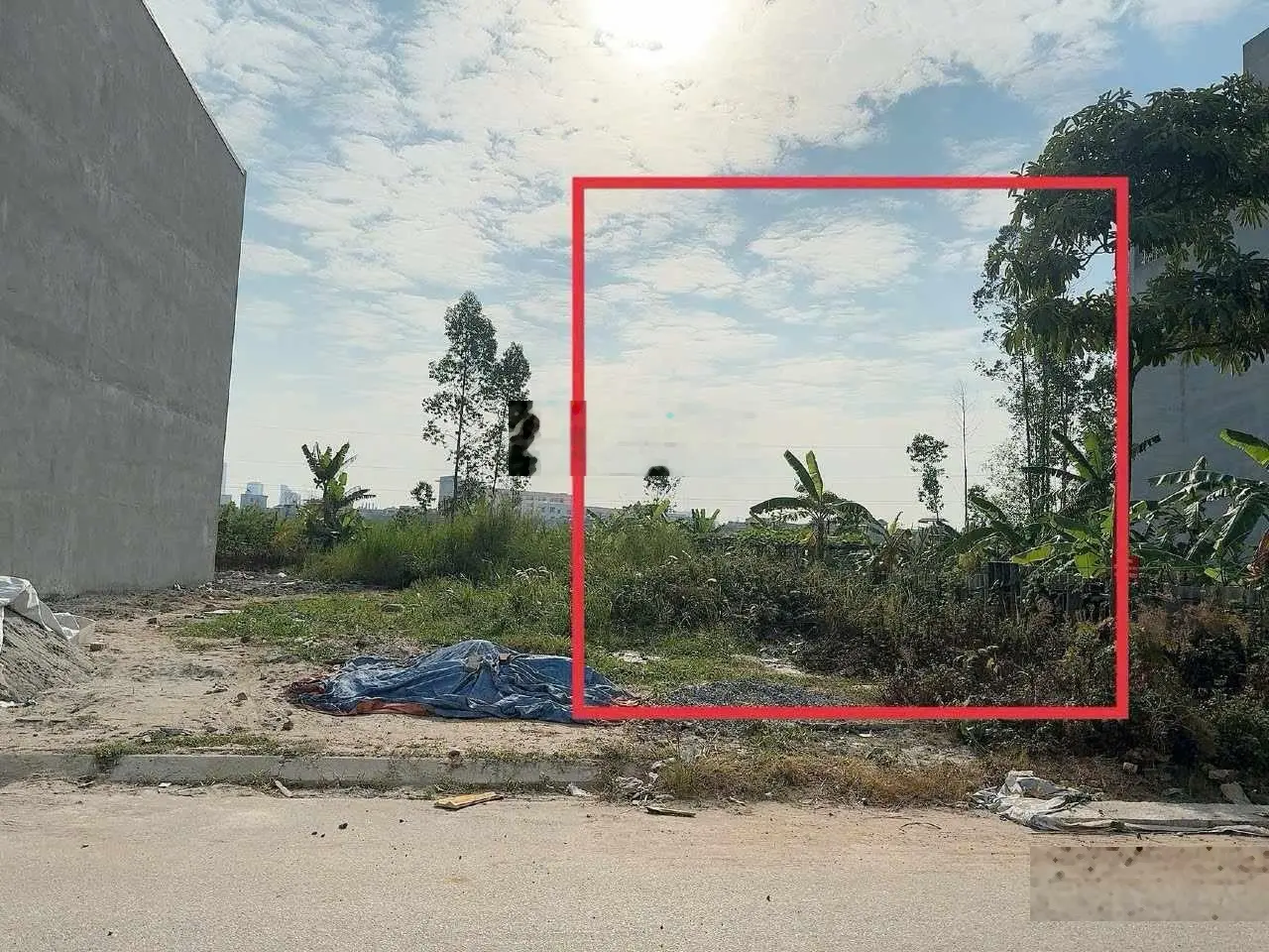 Cần bán lô đất làn 2 đường H100 gần vườn hoa thuộc Yên Mẫn, Kinh Bắc, tp BN. Giá chỉ hơn 5 tỷ