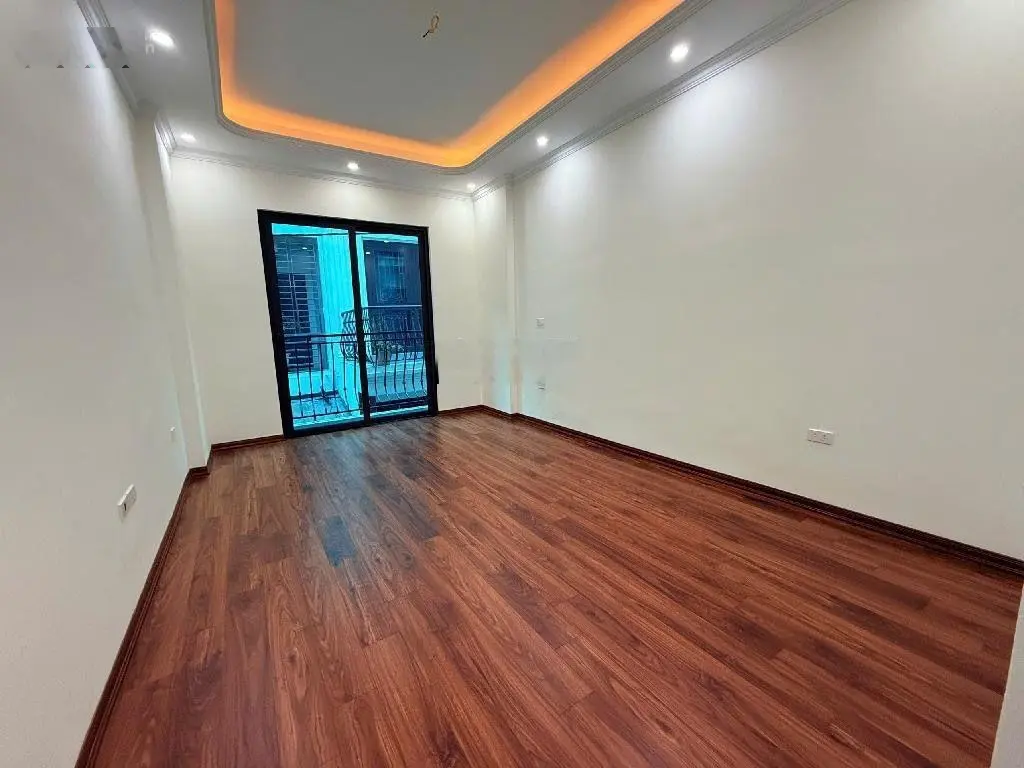 Bán nhà Ngô Thì Sỹ 36m2, 5 tầng mặt tiền 3.7m, 10.5 tỷ