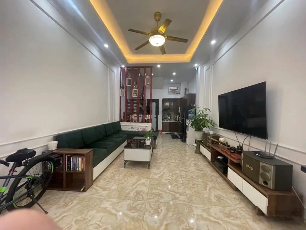 Cự khối - bát khối. nhà phân lô - ngõ thông - ô tô đỗ cửa