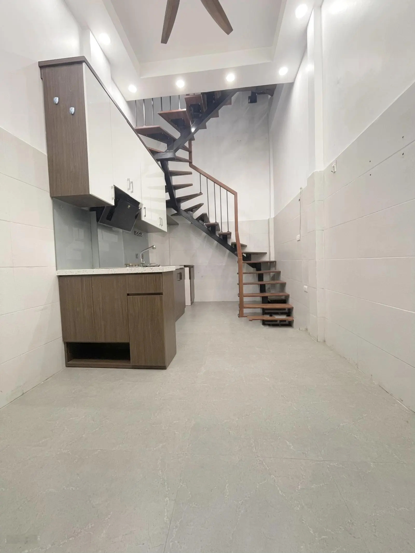 Chính chủ bán nhà vân đồn -băch đằng -hai bà trưng