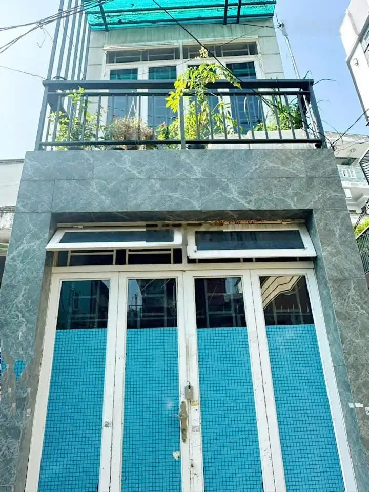 Chính chủ định cư nước ngoài ra gấp nhà 1 trệt, 1 lầu Bình Chánh, 88m2, sẵn sổ