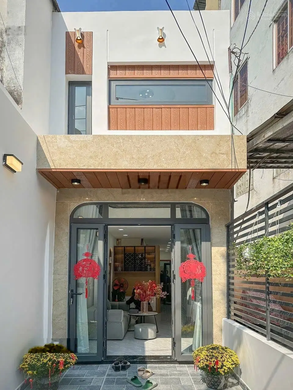 Nhà Nơ Trang Long 37m2, hẻm xe tải, giá bán 4 tỷ 950 thương lượng. Liên hệ ngay 0906 435 138