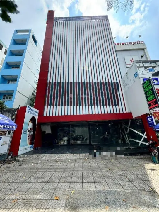 Bán tòa nhà mặt tiền Điện Biên Phủ Quận 3 - DT 16 x 22m - công nhận 352m2 - 8 tầng - giá 160 tỷ