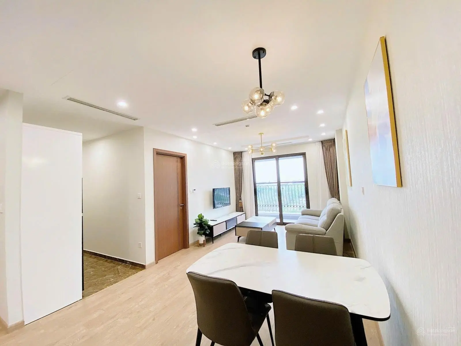 Chính chủ bán căn hộ 3 phòng ngủ Dualkey-125m tại Florence Mỹ Đình,sẵn sổ đỏ,đồ mới tinh tầng trung