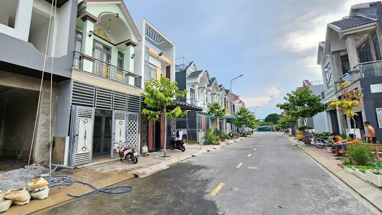 1,9 tỷ, bán đất cách chợ Phú Phong 200m