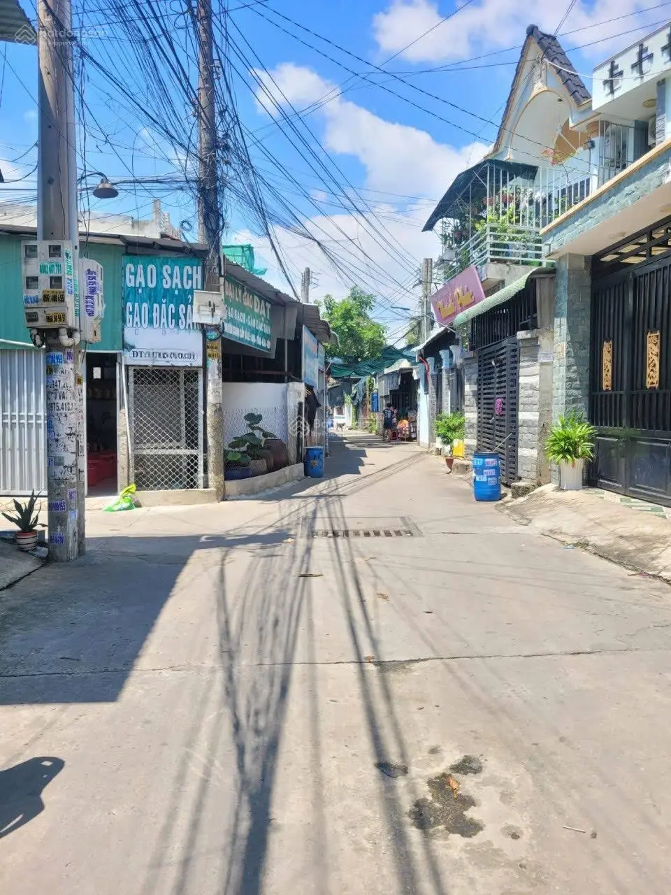 Bán nhà 1 trệt 1 lầu 89.9m2 3ty6 TL Gần Chợ Dĩ An 700m. cách đường Phạm Ngũ Lão 100m p.Dĩ An