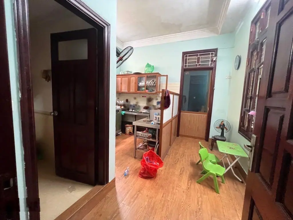 Bán nhà mặt phố Ngọc Hà, Ba Đình . Diện tích 45m2, 5 tầng, giá 25 tỷ