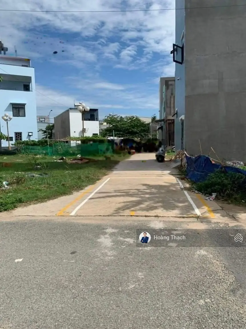 Bán rẻ lô đất góc 3 mặt tiền KDC đường nhựa Đông Hòa giáp Làng Đại Học