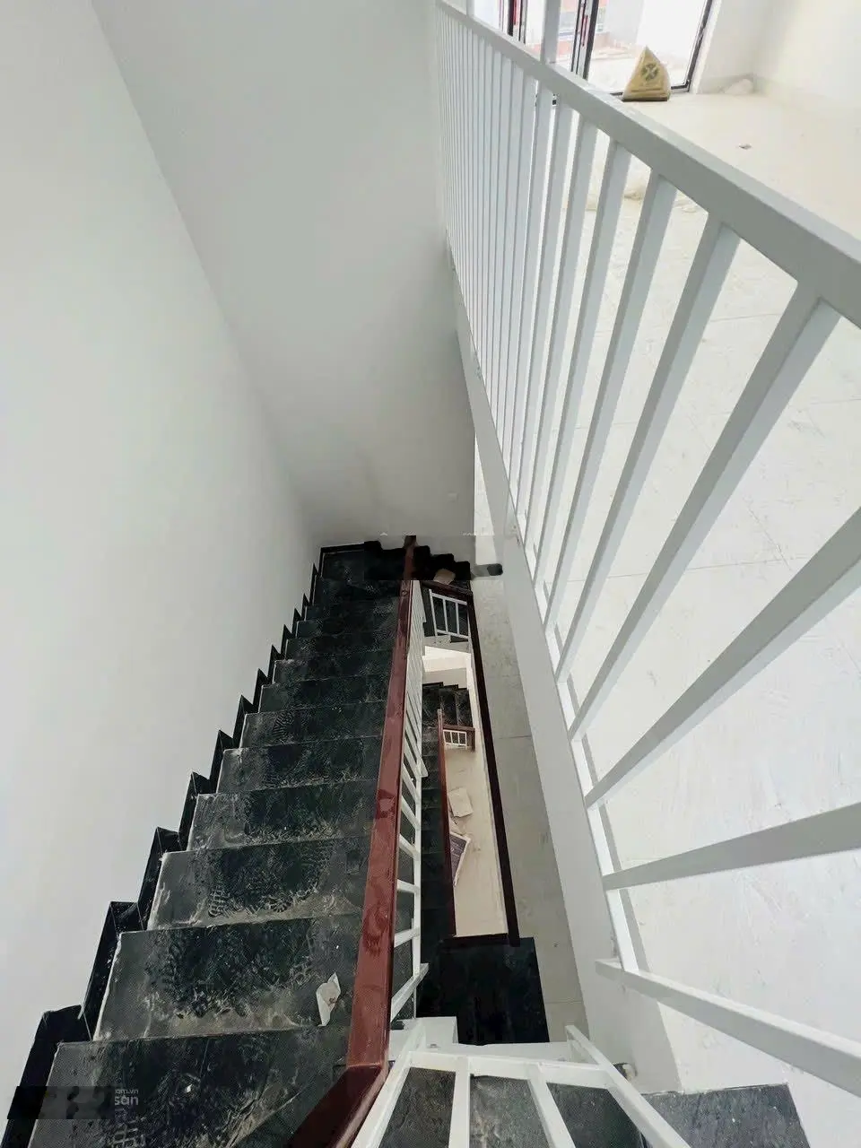 Bán nhà 3 tầng KVG gói 8 KĐT Mỹ Gia, đường thông nhà đã hoàn thiện. Giá chỉ 4tỷ5