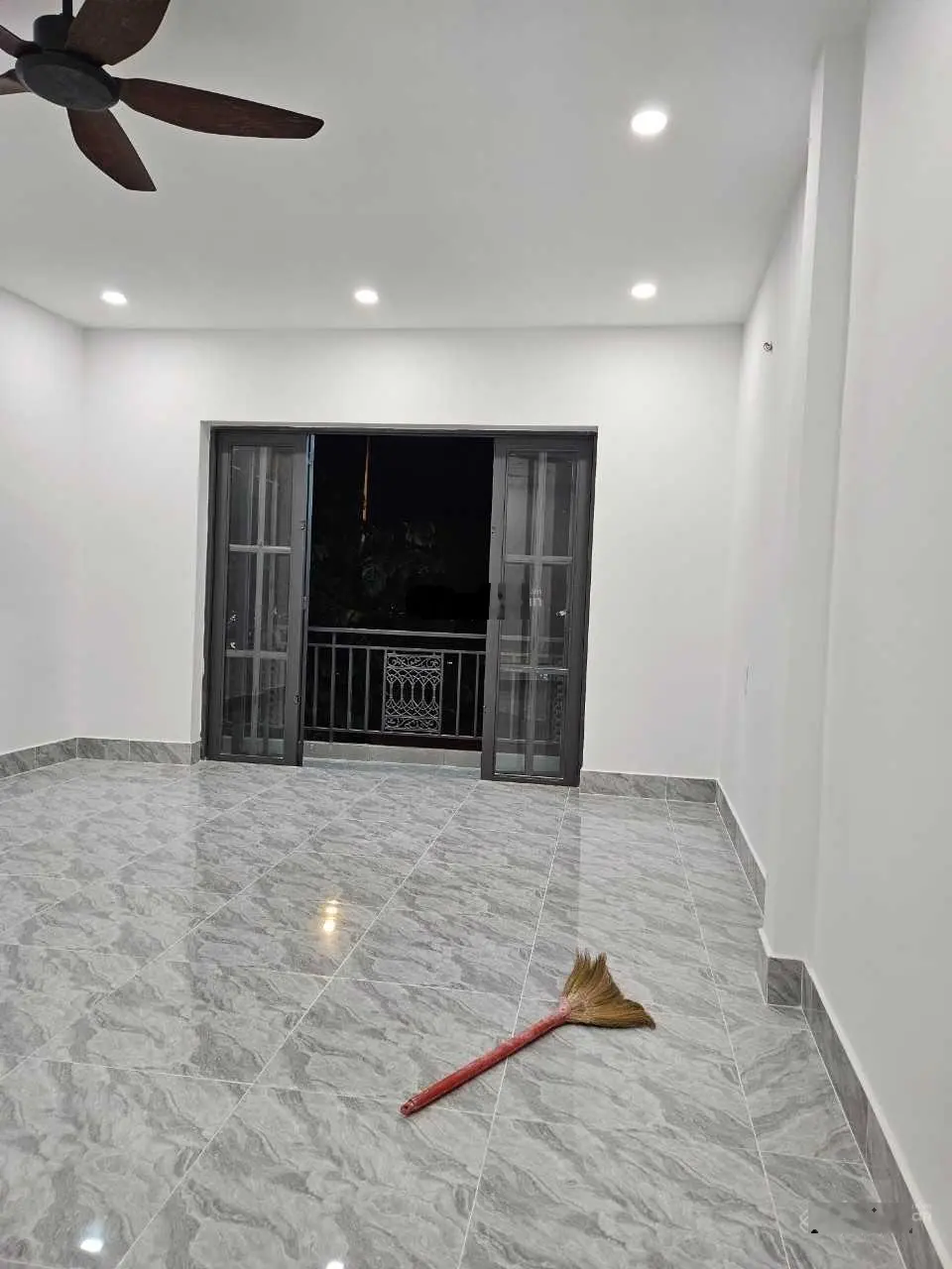 Bán nhà mặt tiền đường Lê Trọng Tấn, phường Tây Thạnh, Quận Tân Phú. 4,6m x 13,7m. Đúc 1 trệt 1 lầu