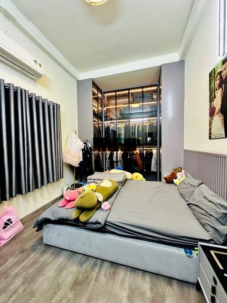 *Đường xe hơi - 1 căn ra MT * [4 tầng] Nguyễn Đình Chính (ko lộ giới)