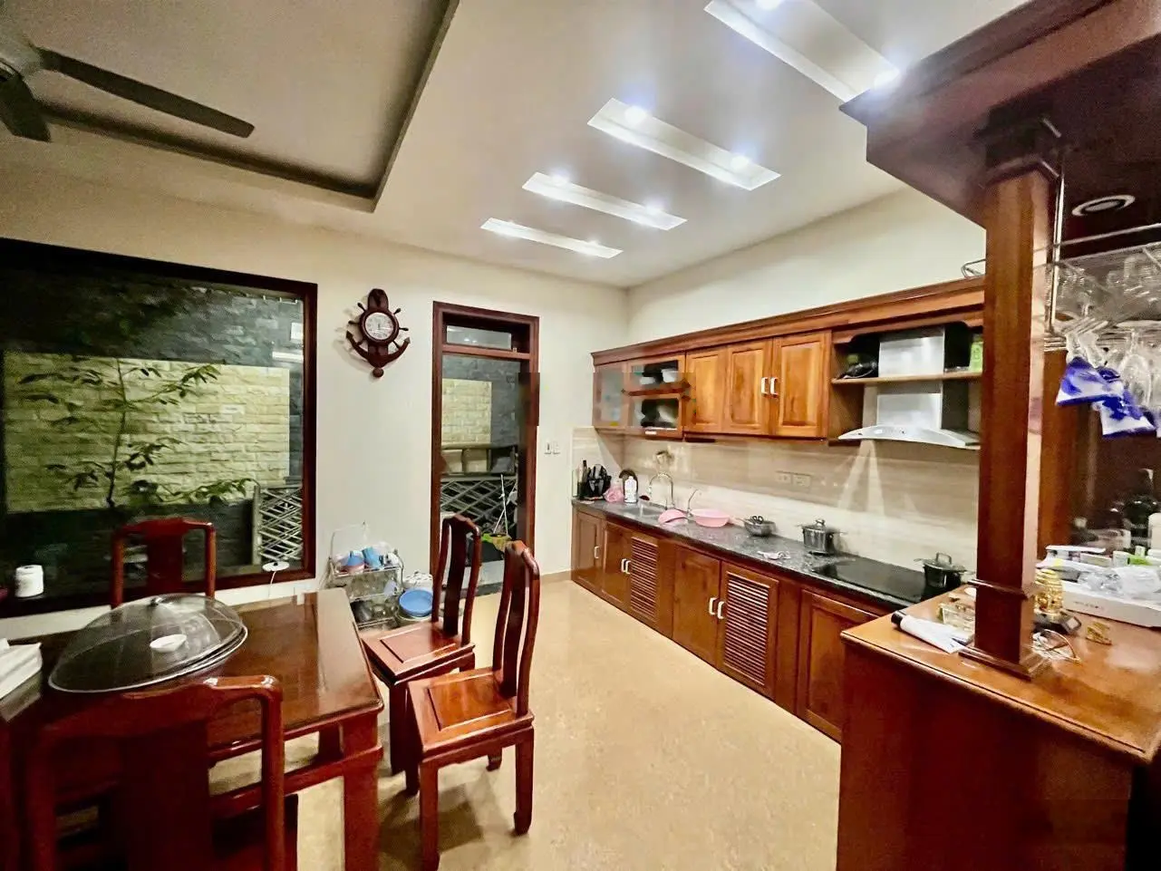 Cần bán biệt thự 90m2 chỉ 31 tỷ tại tam trinh, hoàng mai, oto tránh, vỉa hè 2 bên, kd, mặt tiền 6m