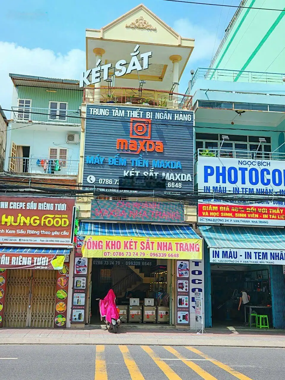 Bán nhà phố 3 tầng mặt tiền đường 2/4 ngay TTTP NHA TRANG