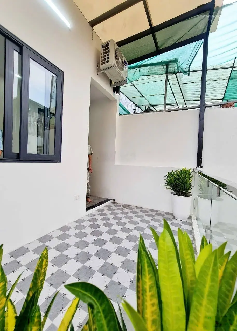 Đội Cấn Ba Đình nhà mới gần phố - vào ở ngay nội thất nhập khẩu 40m2 4 tầng 9,6 tỷ