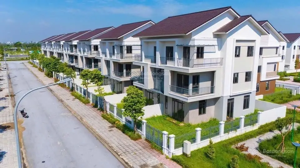 Bán biệt thự nhà vườn 180m2 cách Hà Nội chưa đến 30 phút di chuyển giá rẻ nhất thị trường