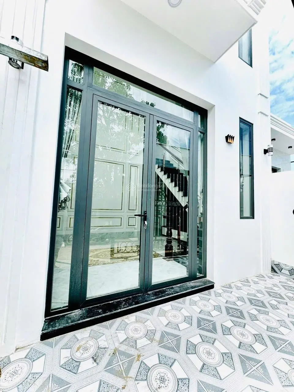 Nhà trệt lửng hẻm hai bà trưng cách mặt tiền chỉ 20m