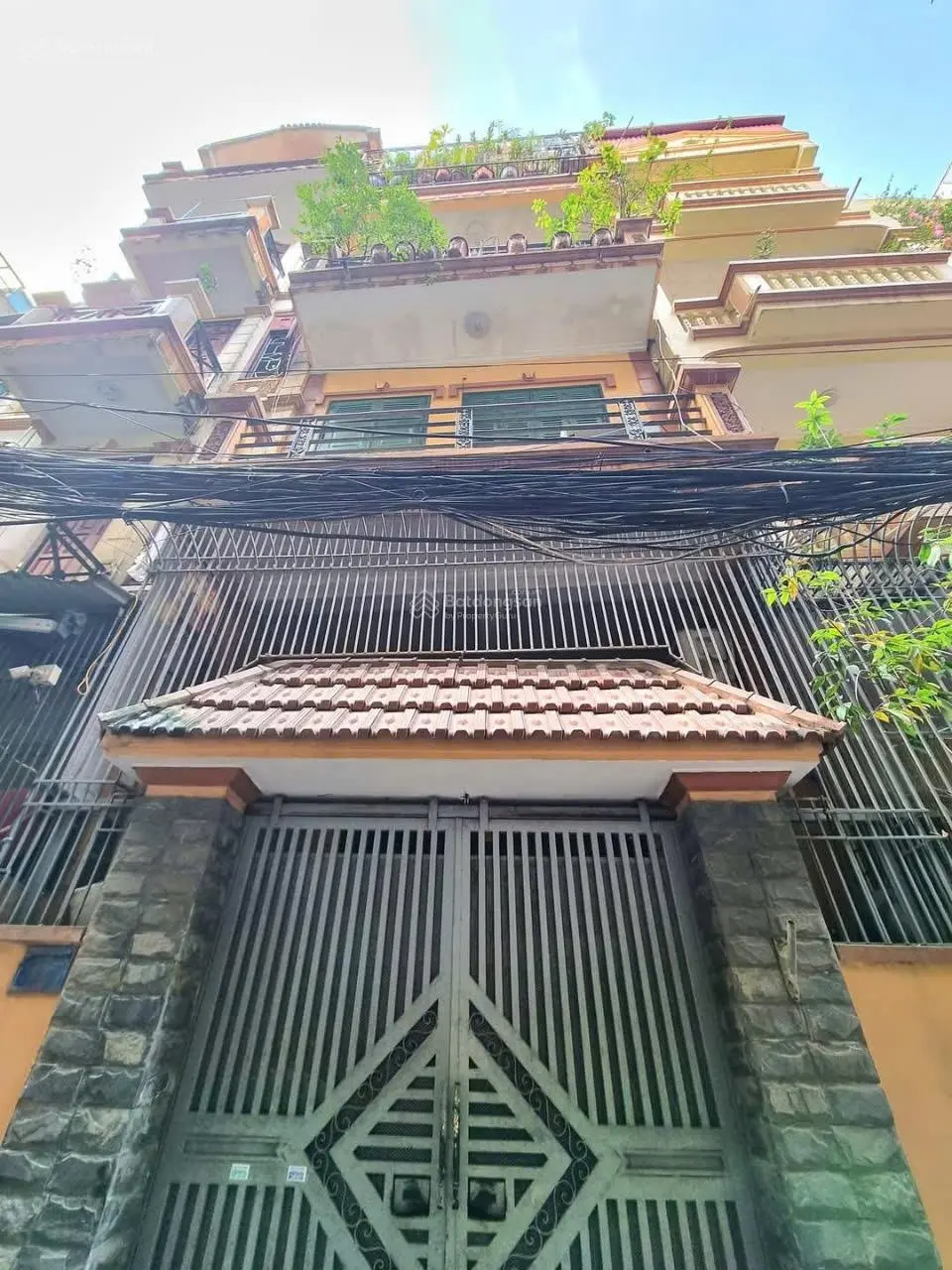 Do chuyển nơi sinh sống, gia đình cần bán gấp nhà 50m2 x 3 tầng ở Thanh Xuân, Hà Nội.